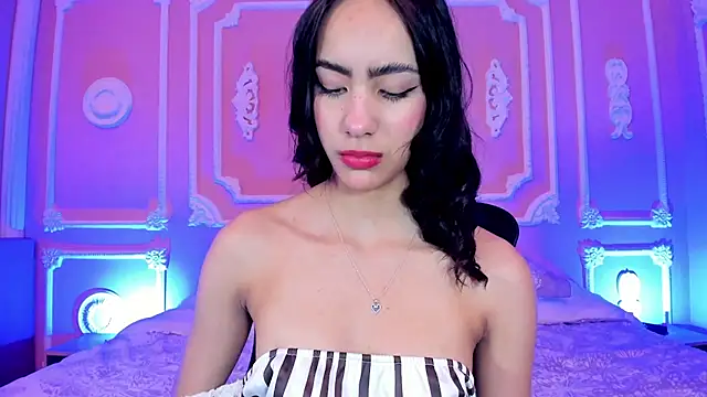 aitana johns online show from November 2025 12:38:02 PM