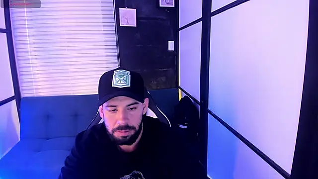 JhoanMontes online show from September 2025 12:38:02 PM