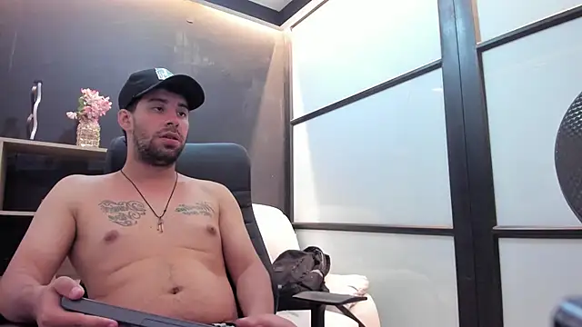 JhoanMontes online show from September 2025 07:30:01 PM