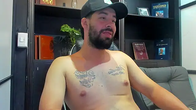 JhoanMontes online show from November 2025 08:10:01 PM