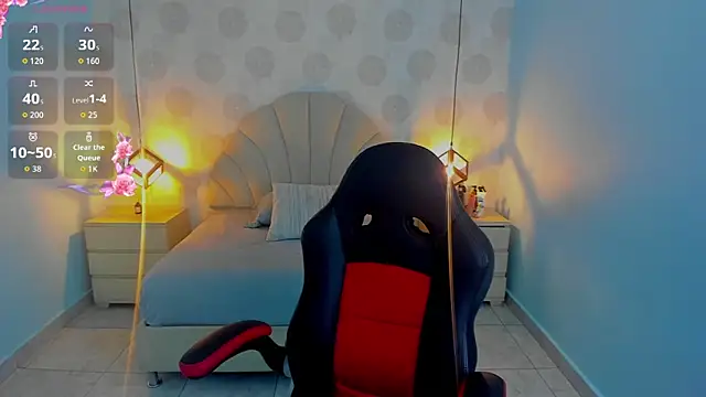 SHENOA HUNTER online show from September 2025 07:38:01 PM