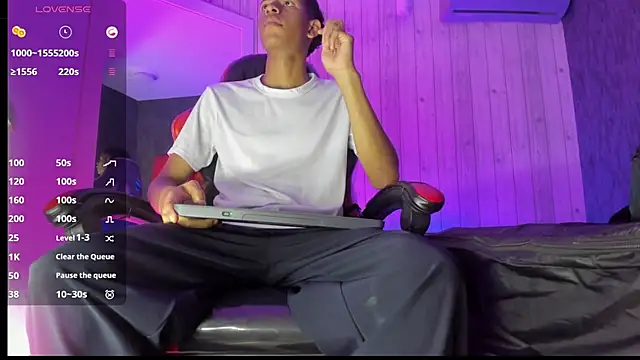 Erick wal online show from October 2025 07:45:01 PM