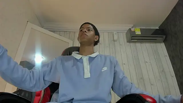 Erick wal online show from November 2025 03:49:02 AM