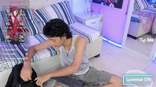 Snapshot of Thedoll_ethan7 chatting on September 2025 07:28:01 PM Thedoll ethan7 online show from September 2025 07:28:01 PM