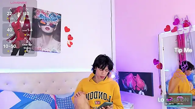 Snapshot of Thedoll_ethan7 chatting on September 2025 08:14:01 PM Thedoll ethan7 online show from September 2025 08:14:01 PM