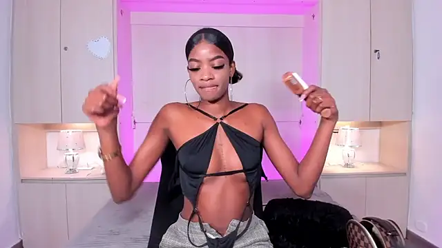 Stefannyevans  online show from May 2026 01:19:01 PM