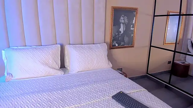 AnnyBentley online show from September 2025 04:04:02 AM