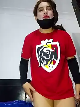 Snapshot of Banouti_23 chatting on September 2025 02:20:01 PM Banouti 23 online show from September 2025 02:20:01 PM