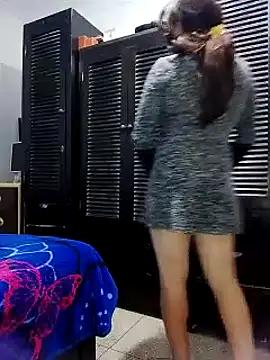 Snapshot of Banouti_23 chatting on October 2025 04:04:02 PM Banouti 23 online show from October 2025 04:04:02 PM