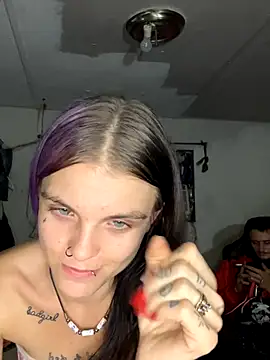 ittybittymeryssa online show from December 2025 11:45:01 PM