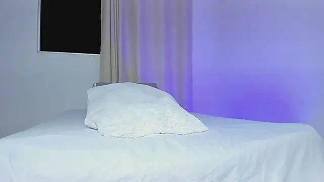 Snapshot of Selenafox_0 chatting on September 2025 01:38:01 AM Selenafox 0 online show from September 2025 01:38:01 AM