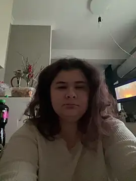 Snapshot of AliceCurlyX chatting on December 2025 11:05:01 AM AliceCurlyX online show from December 2025 11:05:01 AM