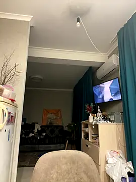 Snapshot of AliceCurlyX chatting on December 2025 07:21:02 PM AliceCurlyX online show from December 2025 07:21:02 PM