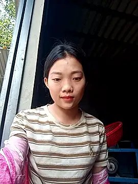 Snapshot of Ananine chatting on December 2025 08:10:02 AM Ananine online show from December 2025 08:10:02 AM