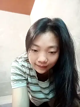 Snapshot of Ananine chatting on April 2026 11:49:01 PM Ananine online show from April 2026 11:49:01 PM