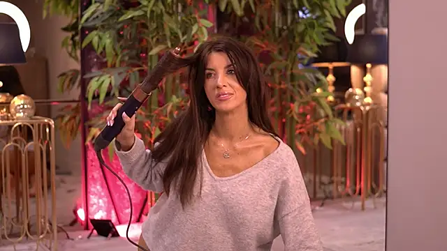 Snapshot of StephieRouse chatting on March 2026 08:47:02 AM StephieRouse online show from March 2026 08:47:02 AM