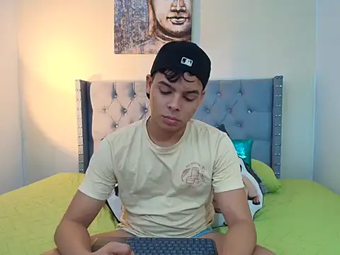 stewart mateo  online show from October 2025 01:58:02 AM