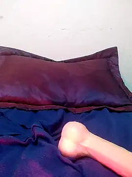 Snapshot of linalolo_12 chatting on October 2025 05:13:02 PM linalolo 12 online show from October 2025 05:13:02 PM