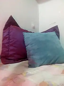 Snapshot of linalolo_12 chatting on November 2025 08:20:01 PM linalolo 12 online show from November 2025 08:20:01 PM