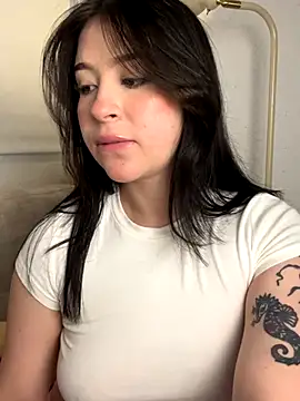 NicoleLeinn online show from September 2025 08:25:02 PM