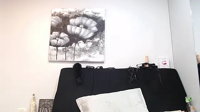 DonnaJoness online show from November 2025 08:52:01 PM