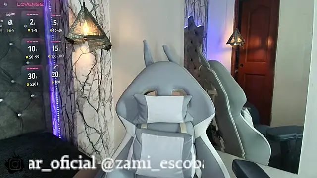 Snapshot of Zami_Escobar_of chatting on October 2025 07:22:02 PM Zami Escobar of online show from October 2025 07:22:02 PM