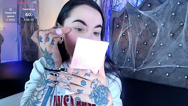 Snapshot of Zami_Escobar_of chatting on October 2025 06:52:01 PM Zami Escobar of online show from October 2025 06:52:01 PM