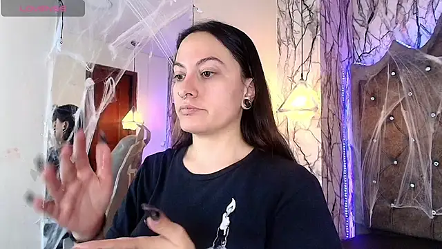 Snapshot of Zami_Escobar_of chatting on October 2025 06:10:02 PM Zami Escobar of online show from October 2025 06:10:02 PM