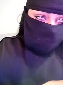 lilyan12 online show from April 2026 12:19:01 AM