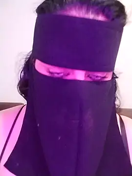 lilyan12 online show from May 2026 11:00:02 PM