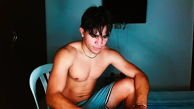 Snapshot of babysebasxxx chatting on October 2025 03:39:02 AM babysebasxxx online show from October 2025 03:39:02 AM