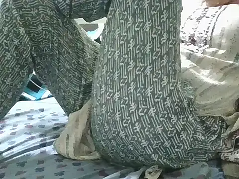 Roshani hoty online show from May 2026 05:10:01 PM