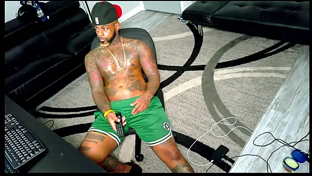 SLANGONDEMHOES online show from October 2025 06:17:02 PM