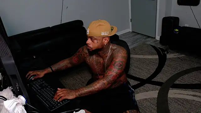 SLANGONDEMHOES online show from May 2026 07:43:02 PM