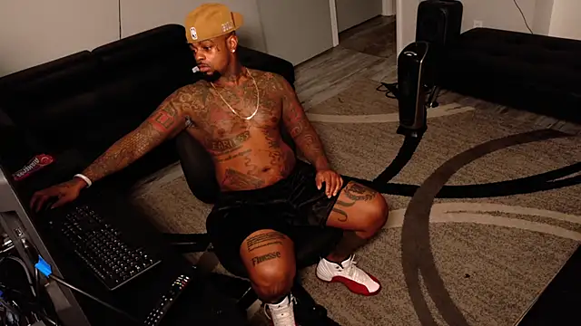 SLANGONDEMHOES online show from May 2026 10:07:01 PM