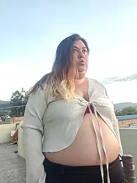 curvy diva  online show from December 2025 10:37:02 PM