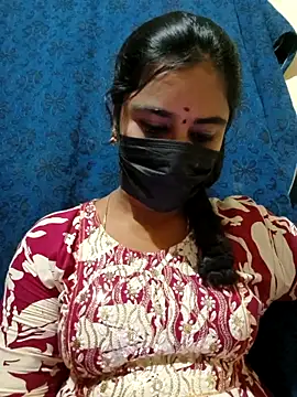 Snapshot of mini-queen chatting on October 2025 08:55:01 AM mini-queen online show from October 2025 08:55:01 AM