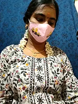 mini-queen online show from January 2026 12:20:01 PM