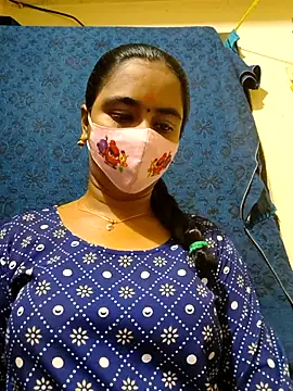 mini-queen online show from February 2026 04:07:02 PM