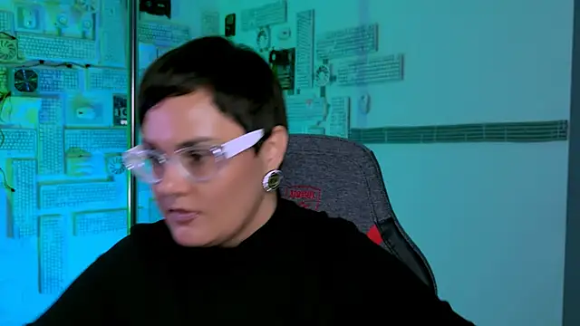 LauraDavidsons online show from September 2025 04:12:02 PM