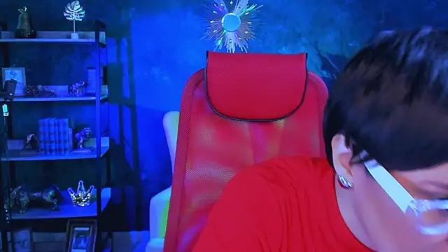 LauraDavidsons online show from February 2026 04:47:02 PM