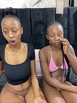 SexyPetitex25 online show from February 2026 07:47:02 PM