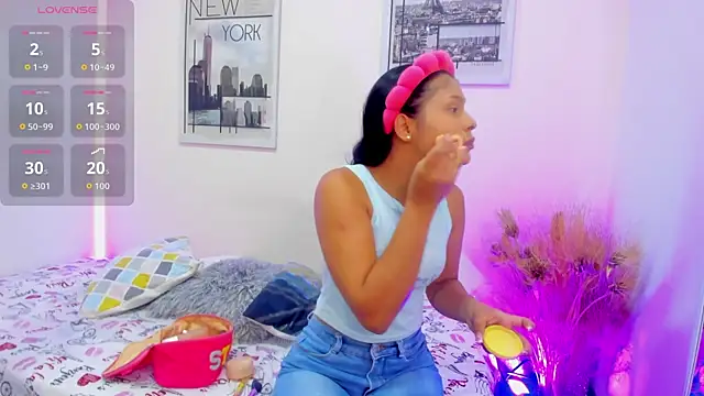 karol bustamante online show from September 2025 12:08:02 PM