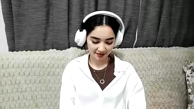 Snapshot of TAG_MIGGI chatting on September 2025 07:19:01 AM TAG MIGGI online show from September 2025 07:19:01 AM