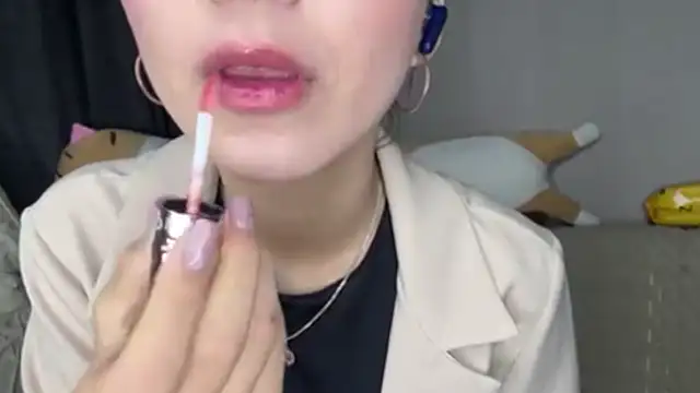 Snapshot of TAG_MIGGI chatting on October 2025 02:07:02 PM TAG MIGGI online show from October 2025 02:07:02 PM