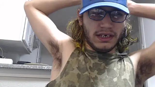 Snapshot of zacthefeetguy chatting on January 2026 03:17:01 PM zacthefeetguy online show from January 2026 03:17:01 PM