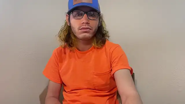 Snapshot of zacthefeetguy chatting on February 2026 05:39:01 PM zacthefeetguy online show from February 2026 05:39:01 PM