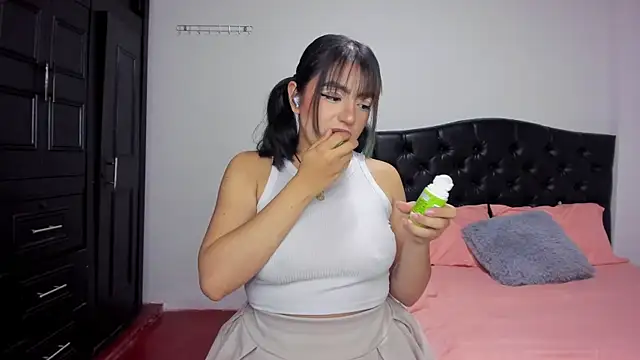 Snapshot of sammy_bunny1 chatting on October 2025 03:38:02 AM sammy bunny1 online show from October 2025 03:38:02 AM