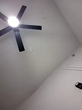 Snapshot of Philman25 chatting on April 2026 05:35:01 AM Philman25 online show from April 2026 05:35:01 AM