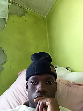 Snapshot of phumlanisanka chatting on October 2025 09:29:01 AM phumlanisanka online show from October 2025 09:29:01 AM